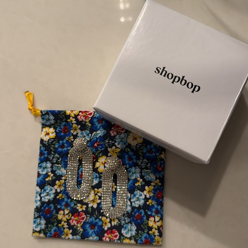 NWOT - Deepa Gurnani Shyna Earrings - Picture 5 of 7